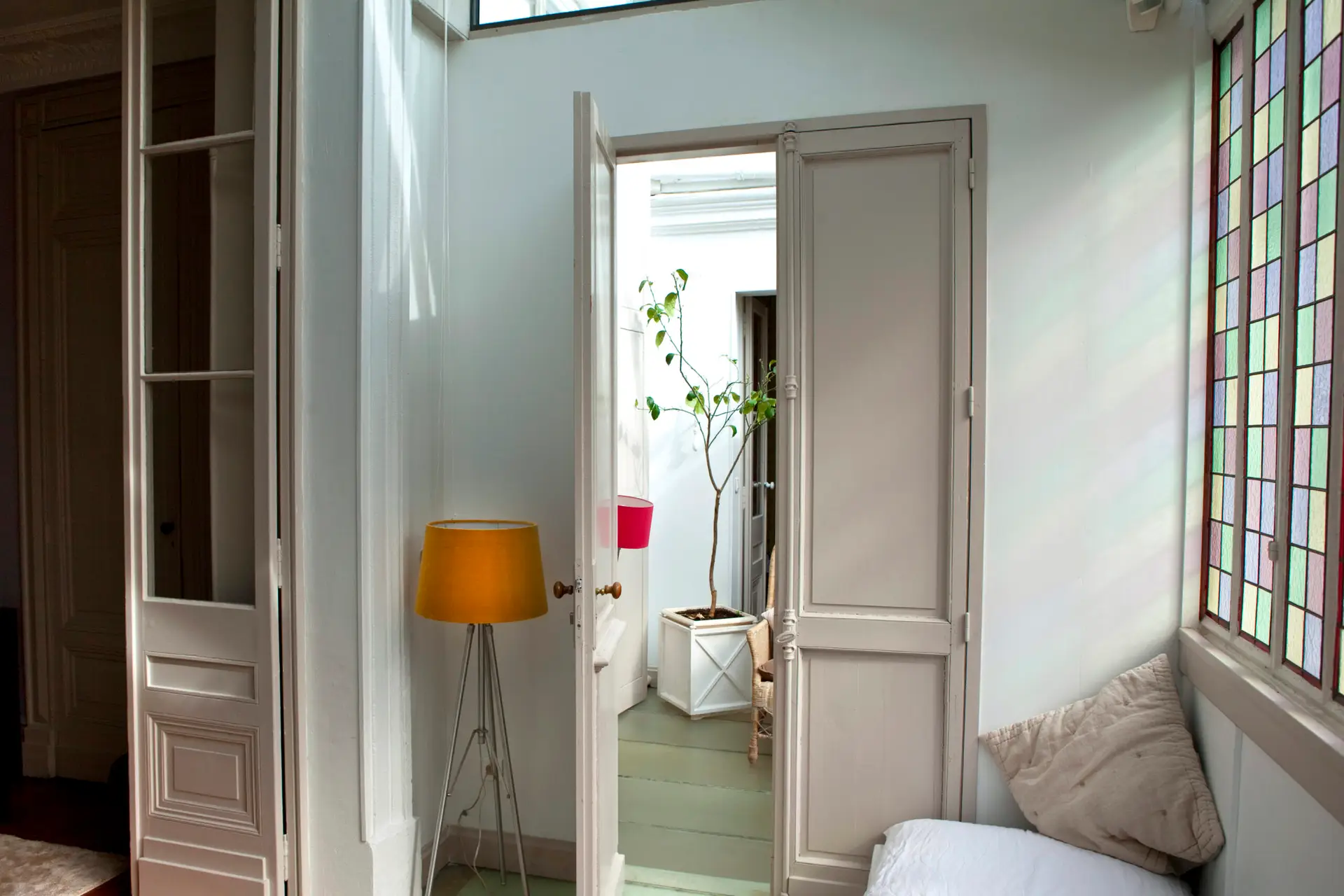 Best Colors for Interior Doors