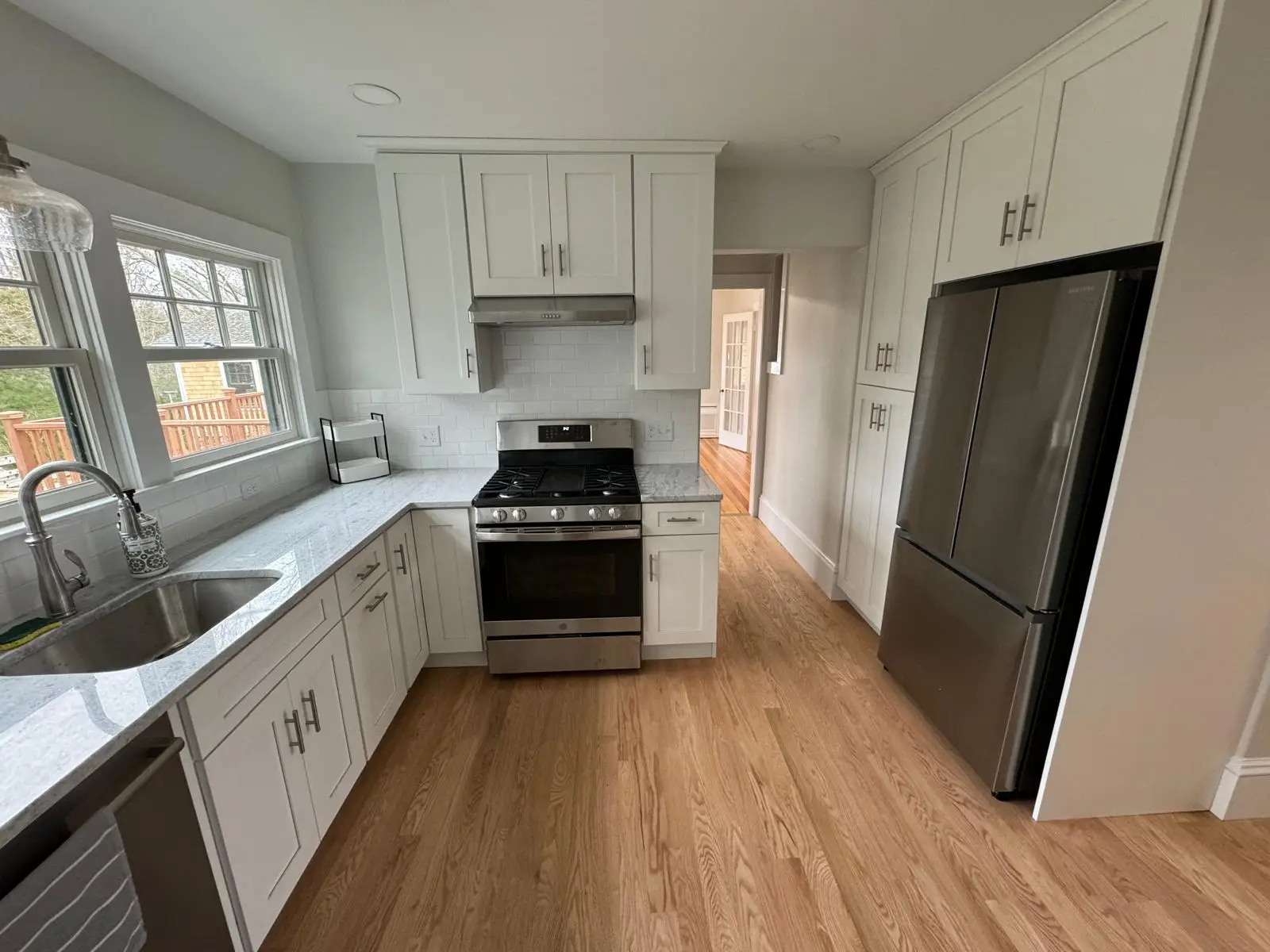Earth Tone Colors for Kitchen Cabinets